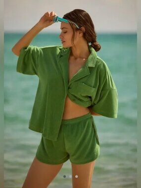 ☀️ By Anthropologie Green Terry Cloth Lounge Shorts Side Slits XS NWOT